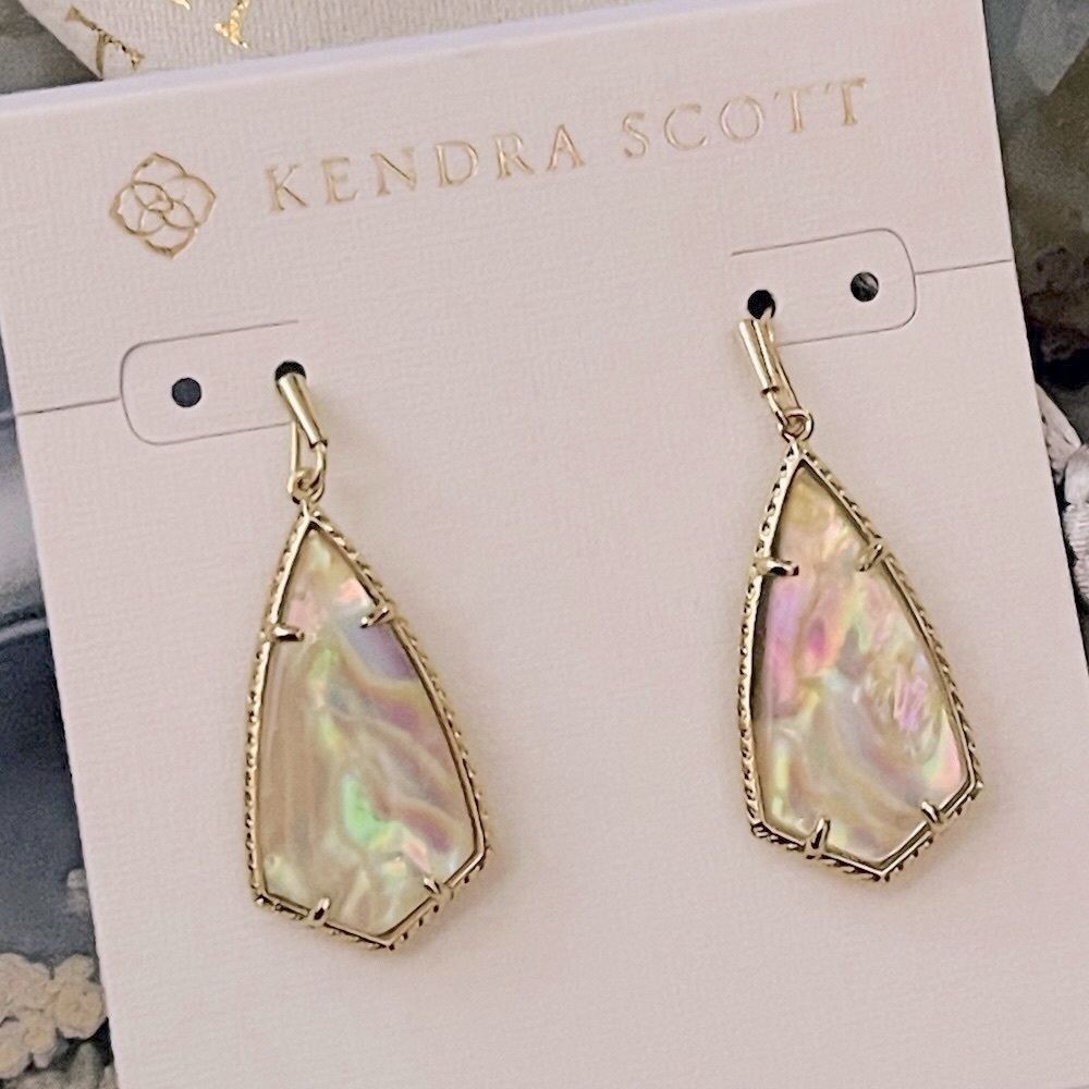 Kendra Scott gold earrings drops